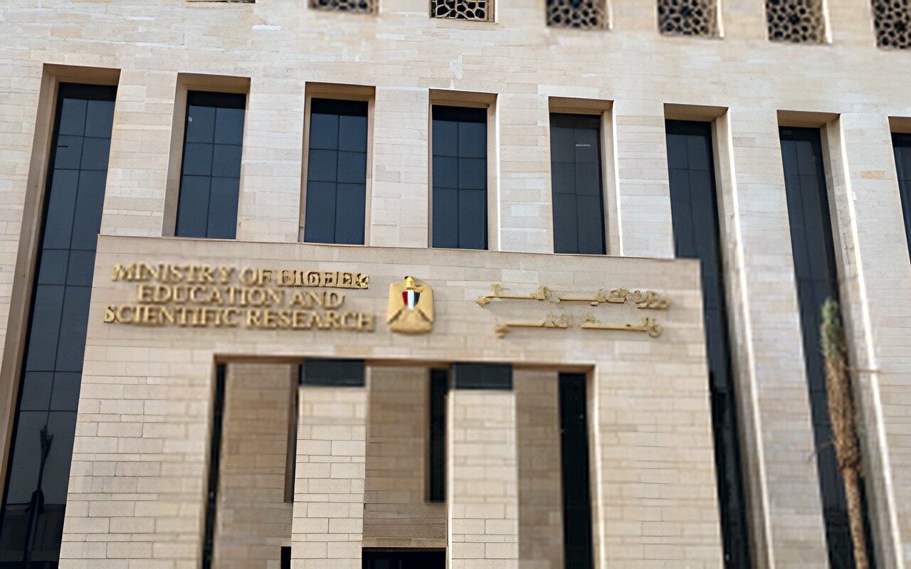 وزير التعليم العالي يعلن صدور قرارات جمهورية بتعيين قيادات جامعية جديدة