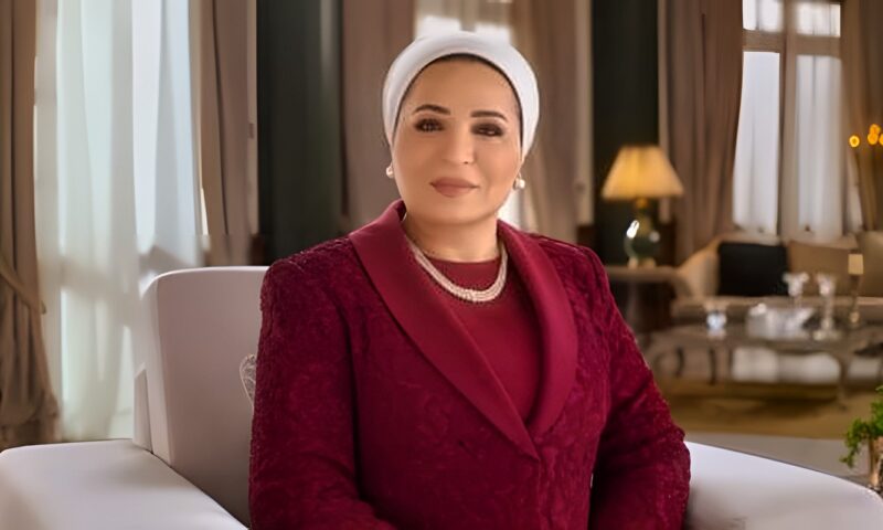 السيدة انتصار السيسى: فى ذكرى انتصارات أكتوبر نحيّي أبطال القوات المسلحة وشهداء مصر
