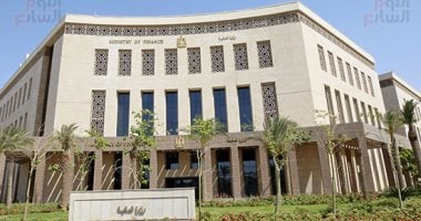 زيادة مخصصات الدعم والمنح والمزايا الاجتماعية إلى 832.3 مليار جنيه 2026/2027