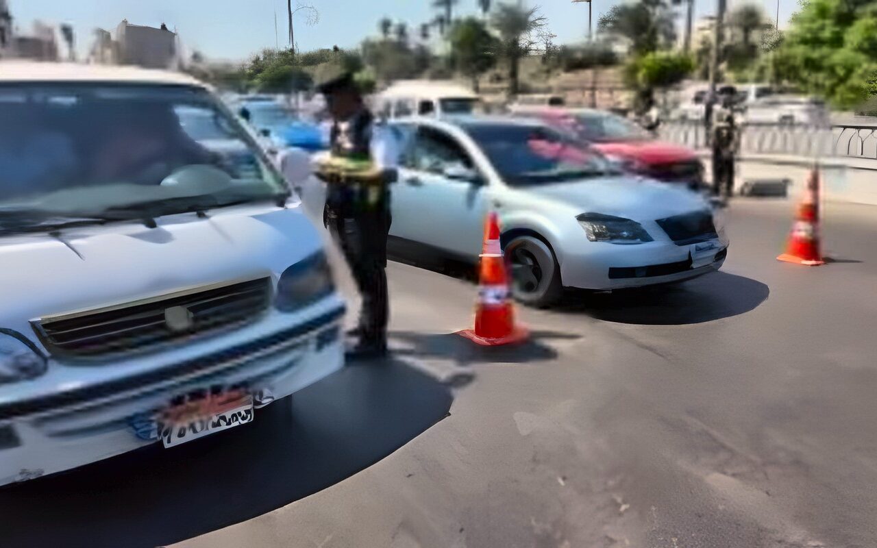انتشار الحملات المرورية لرصد المخالفات بمحاور القاهرة والجيزة