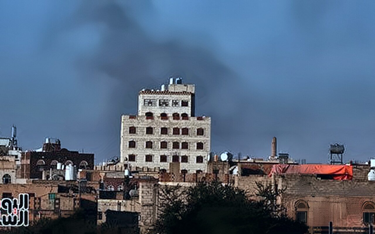 القاهرة الإخبارية: تحليق مكثف لطائرات حربية فى أجواء العاصمة اليمنية صنعاء