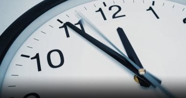 التوقيت الشتوى 2026.. ماذا يحدث للساعة عند انتهاء التوقيت الصيفى؟ ومتى يبدأ؟