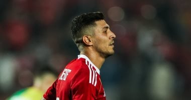 محمد شريف يتفق على الانتقال للمصرى ويتمسك بباقى عقده قبل الرحيل عن الأهلى