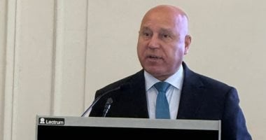 وزير النقل: ميناء الإسكندرية يحقق معدلات غير مسبوقة فى تداول البضائع والسفن
