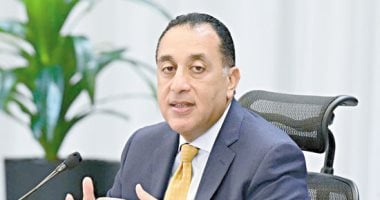 رئيس الوزراء يفتتح خطوط إنتاج جديدة بمصنعين عالميين