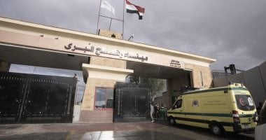 معبر رفح البرى يستقبل دفعة جديدة من العائدين الفلسطينيين إلى قطاع غزة