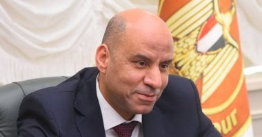 وزير العمل يعلن عن توفير 4504 فرص عمل بـ77 شركة خاصة في 14 محافظة
