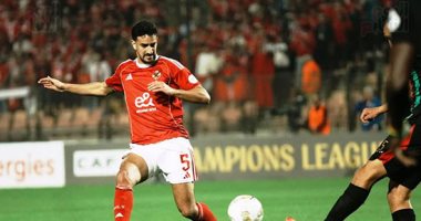 بن رمضان يستمر مع الأهلي بعد الاعتذار عن عرض الشمال القطري