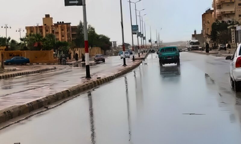 غزيرة وتمتد للقاهرة الكبرى.. الأرصاد تحذر من فرص أمطار على هذه المناطق