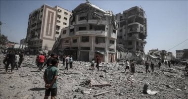 17 مصابا بينهم أطفال ونساء إثر غارة إسرائيلية على مركبة بشارع الجلاء فى غزة