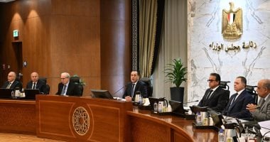 رئيس الوزراء: دفع وتيرة العمل بالمشروعات الخدمية بالمحافظات لدخولها حيز التنفيذ