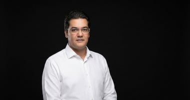 وصول قيادات “اليوم السابع” لتلقى العزاء فى الزميل الراحل أحمد عادل