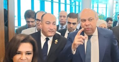 النائب عمرو رشاد يطالب بتوسيع الخدمات الرقمية داخل مطار القاهرة