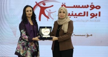 تكريم مؤسسة أبو العينين خلال فعاليات مبادرة “فرحة مصر”
