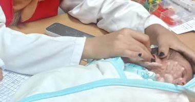 قانون الطفل يحدد عقوبة الامتناع عن تطعيم الأطفال.. اعرف التفاصيل