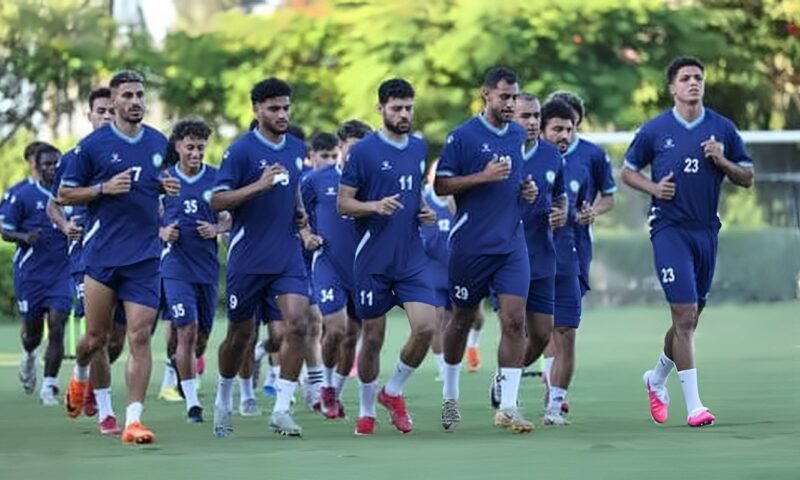 أيمن الرمادي يضع خطة مواجهة مودرن سبورت في المران الأخير للبنك الأهلي
