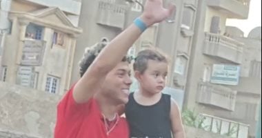 استقبال حافل.. إمام عاشور على الأعناق وسط أهالى السنبلاوين.. فيديو وصور