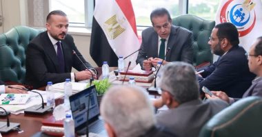 وزير الصحة يبحث مع أمين عام «مؤسسة الجارحي» دعم القطاع الصحي بالفيوم