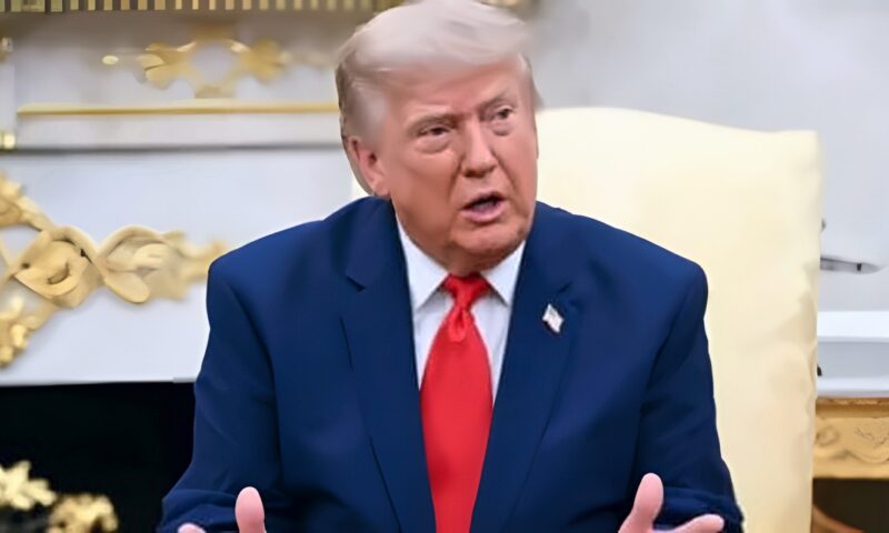 ترامب يسافر لأول مرة بلا صحفي رئيسي وتضامن نادر مع Politico.. اعرف القصة