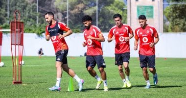 الأهلي ينهي مرانه الأول فى معسكر إسبانيا.. جلسة عموتة وفقرة بدنية.. صور