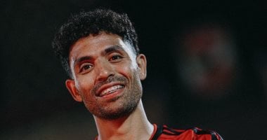 توفيق محمد ينافس كريم الدبيس على قيادة الجبهة اليسرى للأهلى أمام أبو قير
