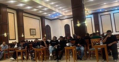 نجوم بيراميدز والأهلي والزمالك في عزاء والد هاني سعيد