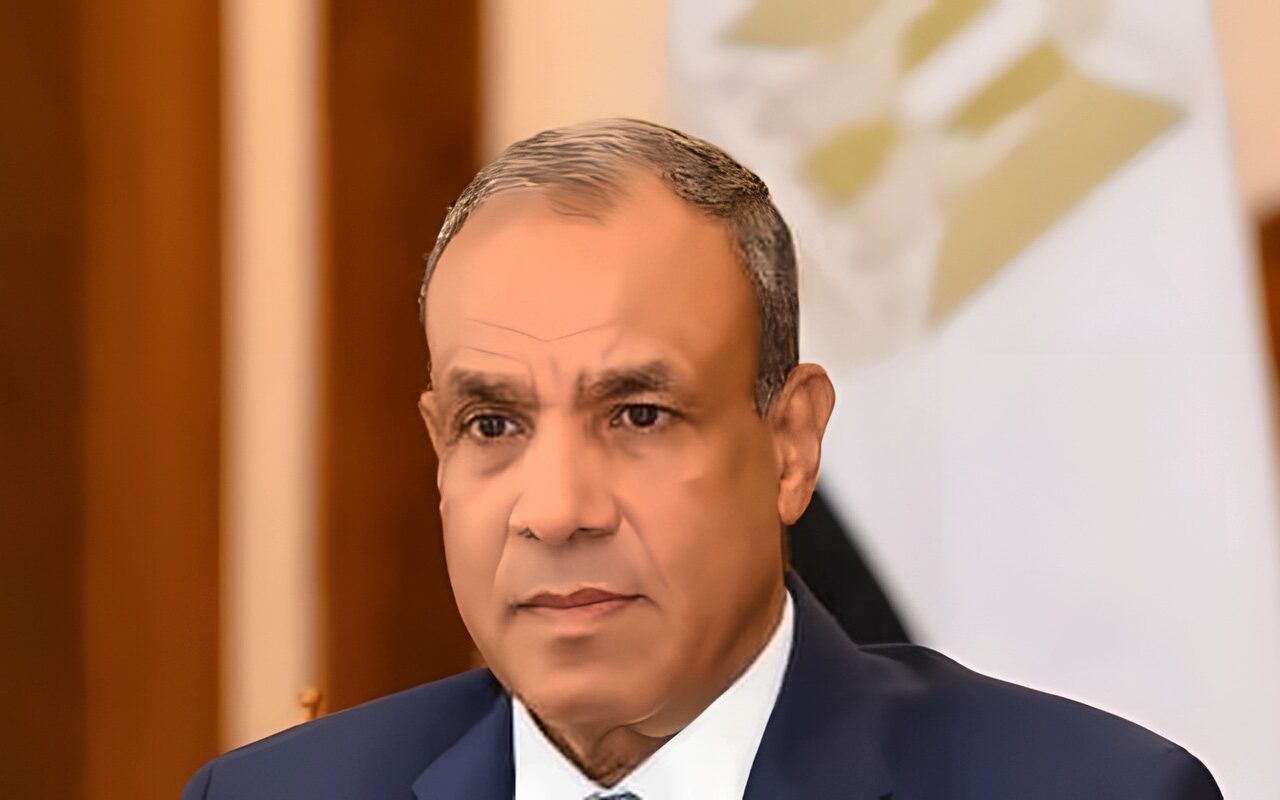 في أول زيارة منذ 30 عاما وزير الخارجية يصل إلى تايلاند