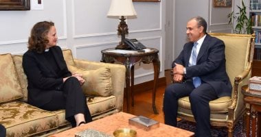 وزير الخارجية يستقبل وفدًا من منظمة كنائس من أجل السلام فى الشرق الأوسط