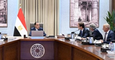 رئيس الوزراء يبحث مع رئيس “جونفارى إندستريز” الإسبانية فرص الاستثمار بمصر