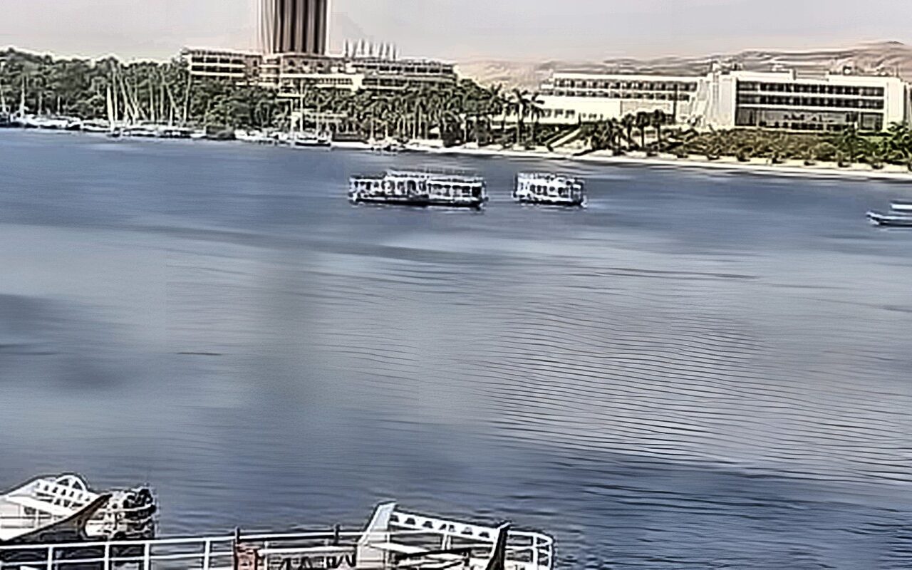 أجواء خريفية غدا وأمطار بالسواحل الشمالية وشبورة صباحا والصغرى بالقاهرة 19