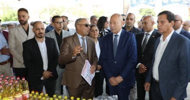 محافظ القاهرة يفتتح معرض «أهلاً مدارس» والسلع الغذائية بحي السلام أول