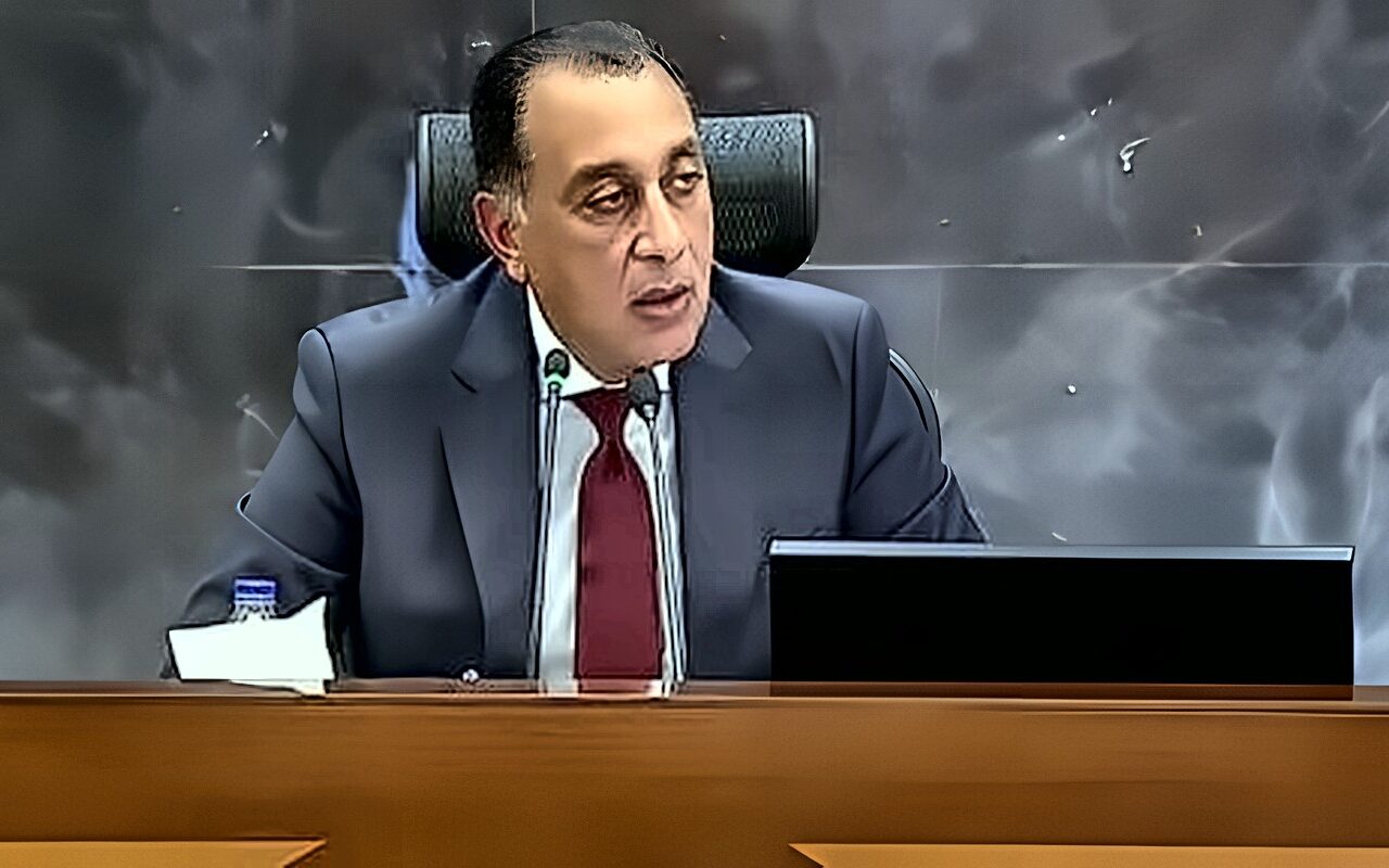 رئيس الوزراء يرأس اجتماع الحكومة لمتابعة الاستعدادات لمنتدى مصر 2026