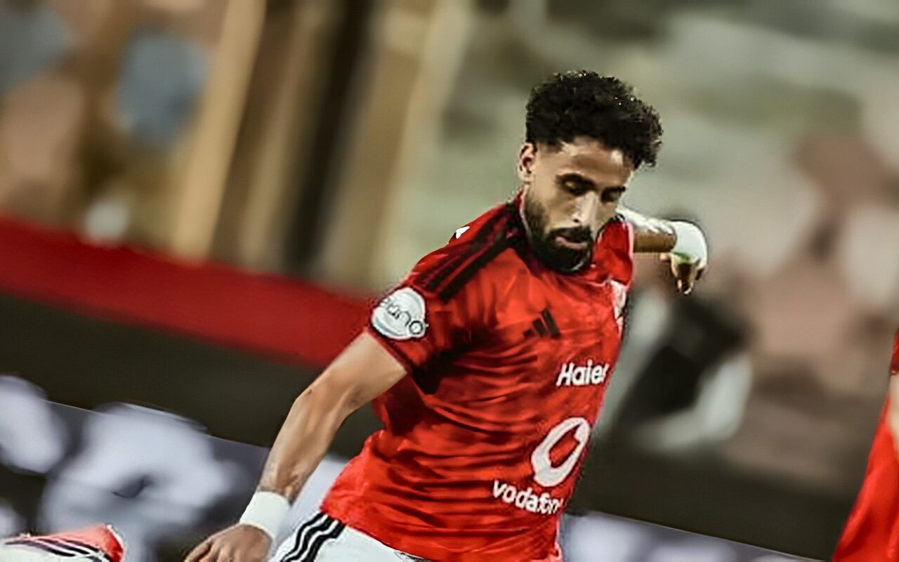 مروان عطية يضيع الهدف الثانى للأهلى أمام الزمالك فى القمة 133