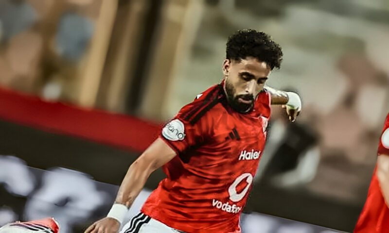 مروان عطية يضيع الهدف الثانى للأهلى أمام الزمالك فى القمة 133