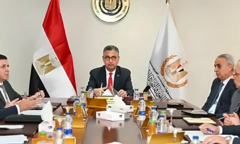 وزير التموين: إتاحة الأقماح عبر البورصة السلعية لإنتاج الدقيق المخصص للفينو