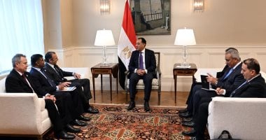 رئيس الوزراء يلتقى وفد شركة شيفرون العالمية على هامش اجتماعات الأمم المتحدة