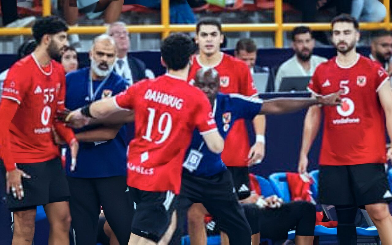 ديفيد ديفيز يعلن قائمة «رجال يد الأهلي» ببطولة أفريقيا أبطال الدوري