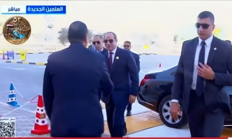الرئيس السيسى يصل مقر انعقاد منتدى “العلمين أفريقيا للأعمال”