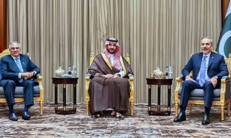 حلف مكة يعلن الانتقال الفوري للدفاع المشترك ويرتب نشر قوات فى السعودية