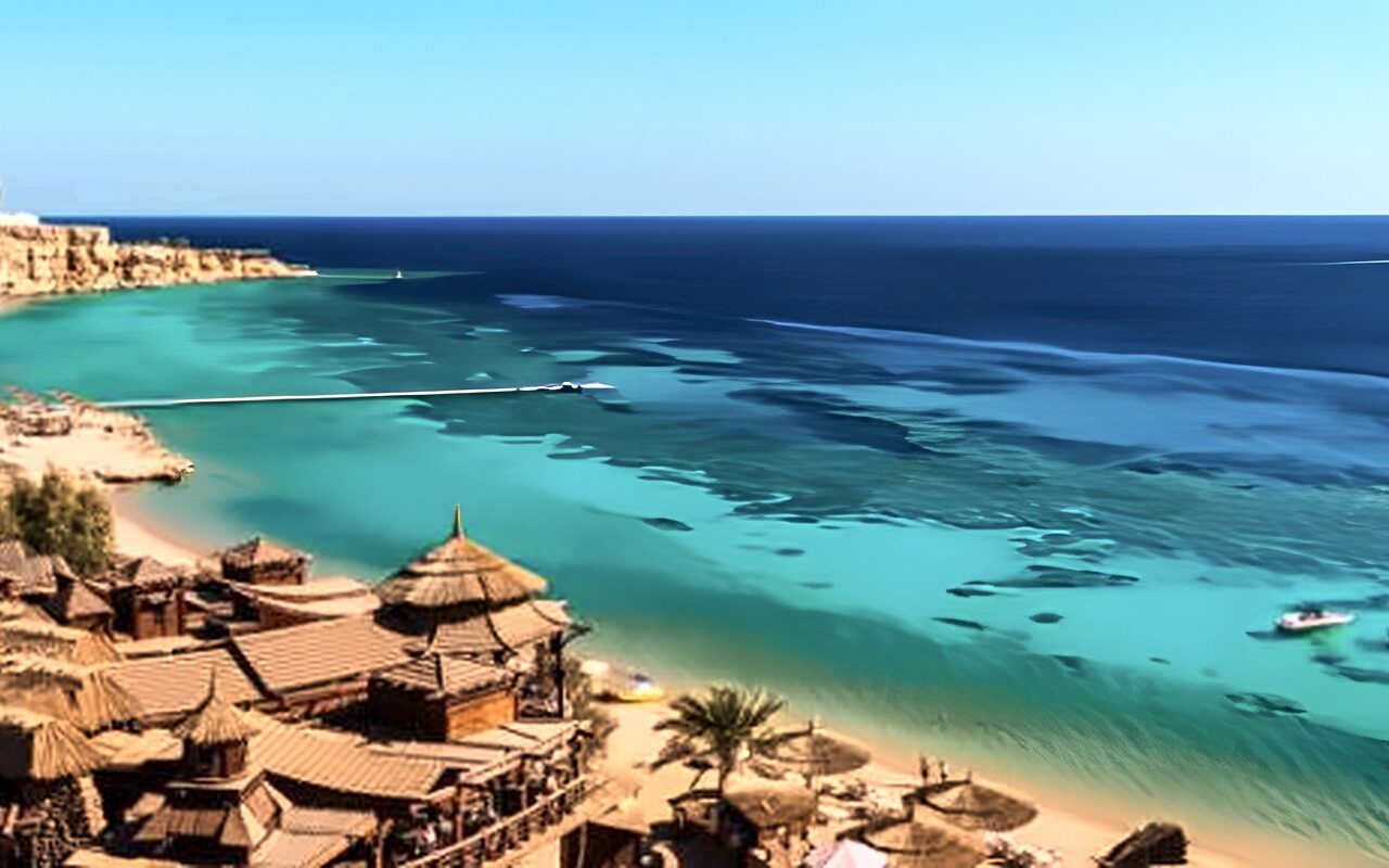 سيناء فى خمسة عقود.. من أرض المعركة إلى مقصد سياحى عالمى
