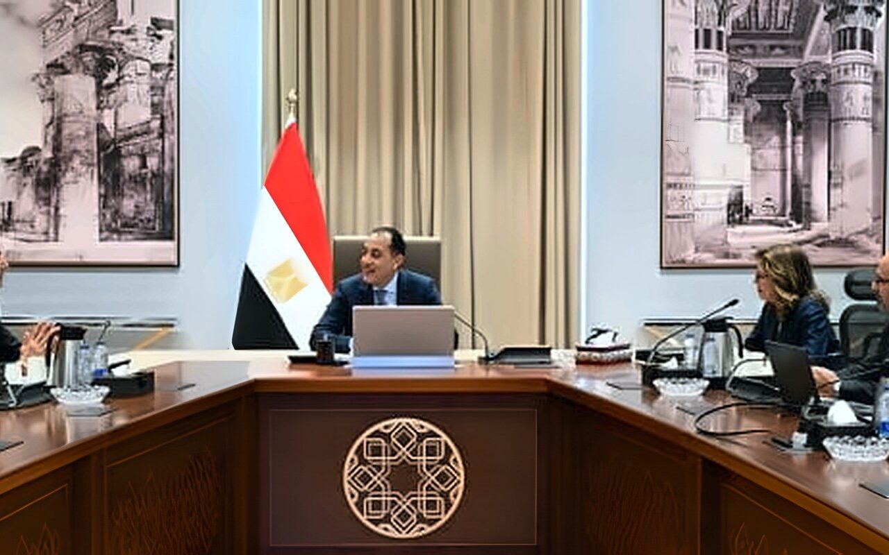 رئيس الوزراء يستعرض محاور جلستي رعاية الموهوبين وإتاحة الفرص للشباب بمنتدى مصر