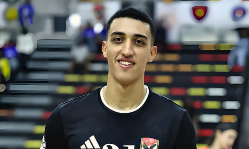 عبد الرحمن نبيل أفضل لاعب في مباراة الأهلى وفلاورز البنينى فى بطولة أفريقيا لليد