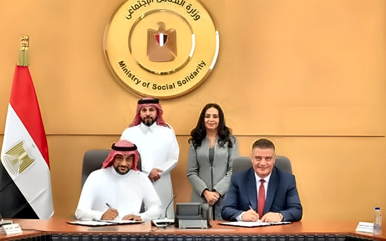 وزيرة التضامن تعلن توفير خدمات الباقة الشاملة لحجاج الجمعيات الأهلية