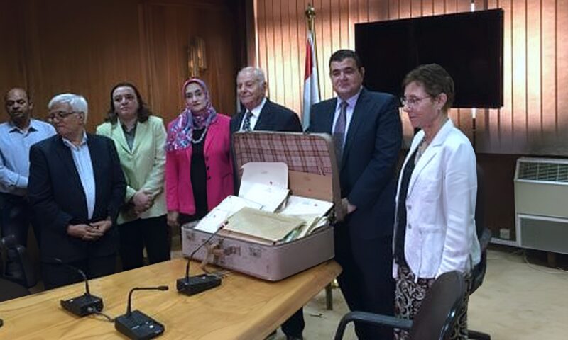 أسرة النقراشى باشا تسلم مستندات لدار الوثائق بينها شكوى البنا من حل الإرهابية