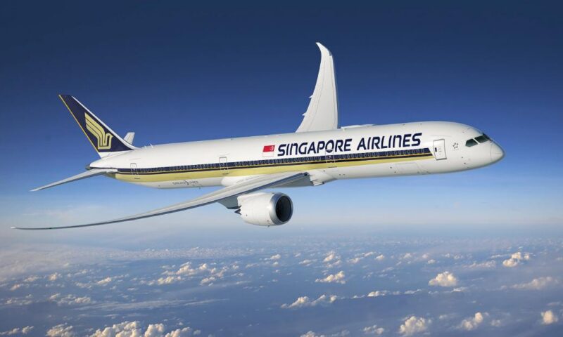 Singapore Airlines plans for a fully vaccinated crew