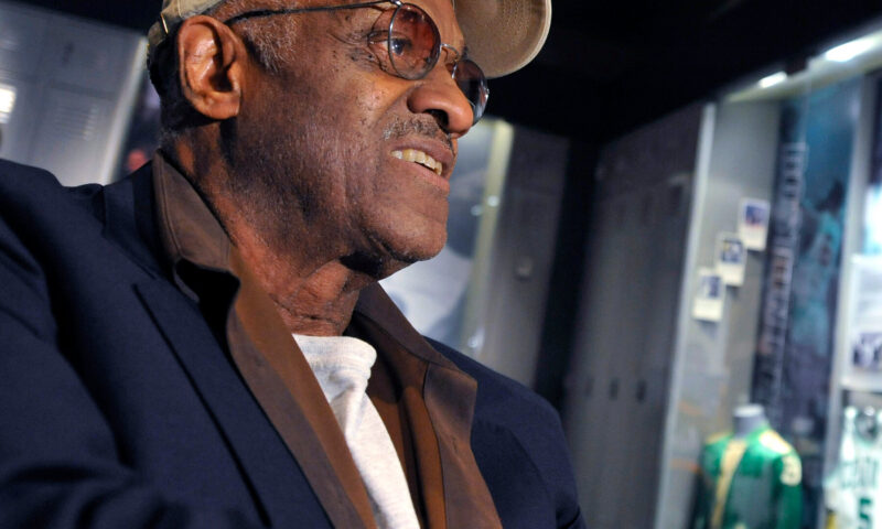 Chet Walker, N.B.A. Champion and Movie Producer, Dies at 84