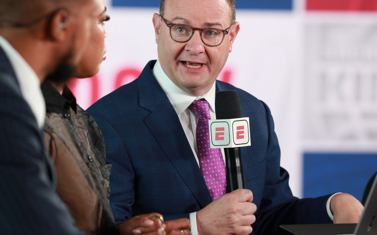 Adrian Wojnarowski Auctions Old Phones to Raise Money for St. Bonaventure