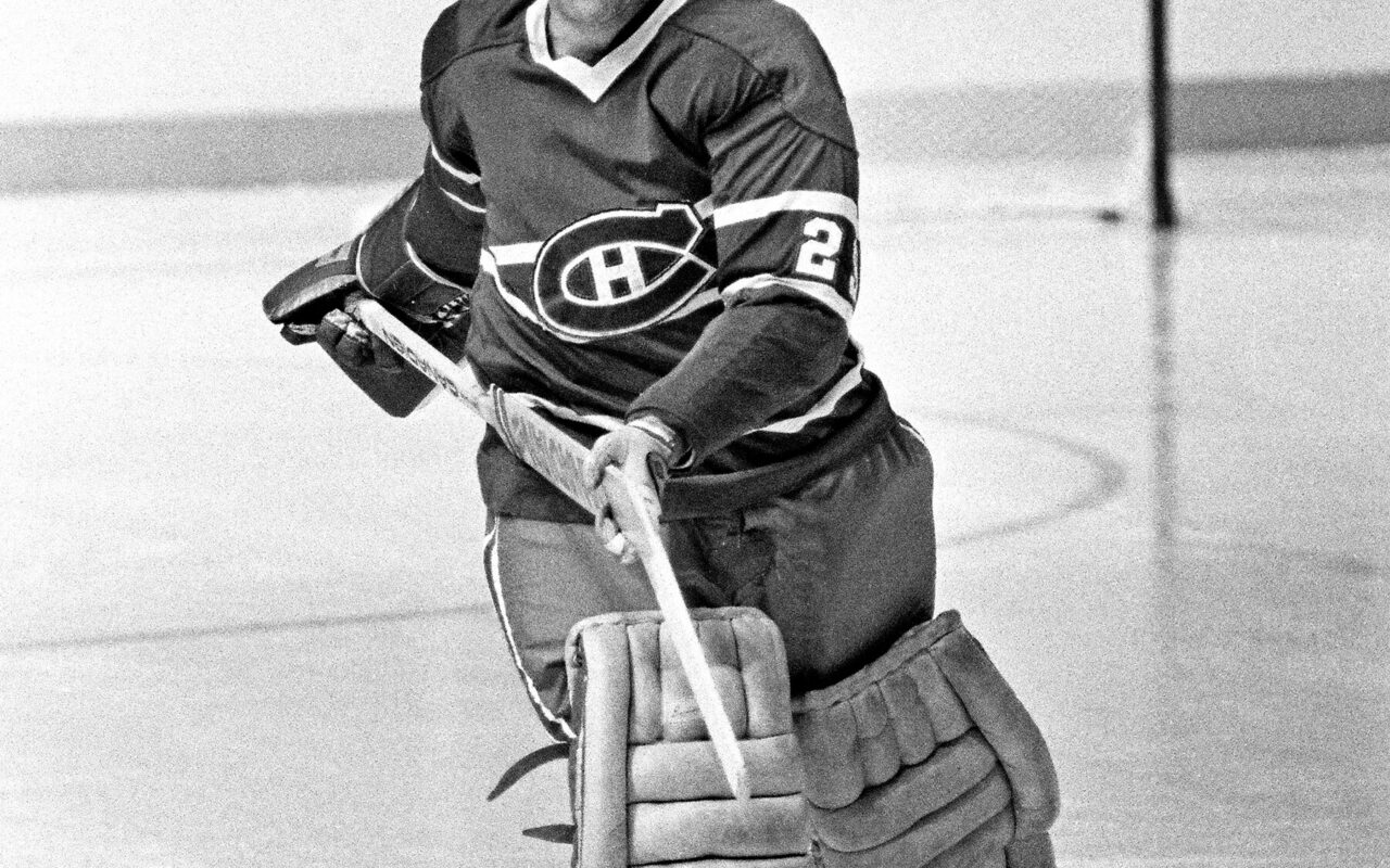Ken Dryden, Hall of Fame Goalie in a Multifaceted Life, Dies at 78