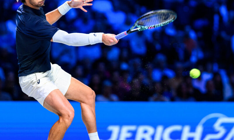 Players Under Pressure to Make the ATP Finals