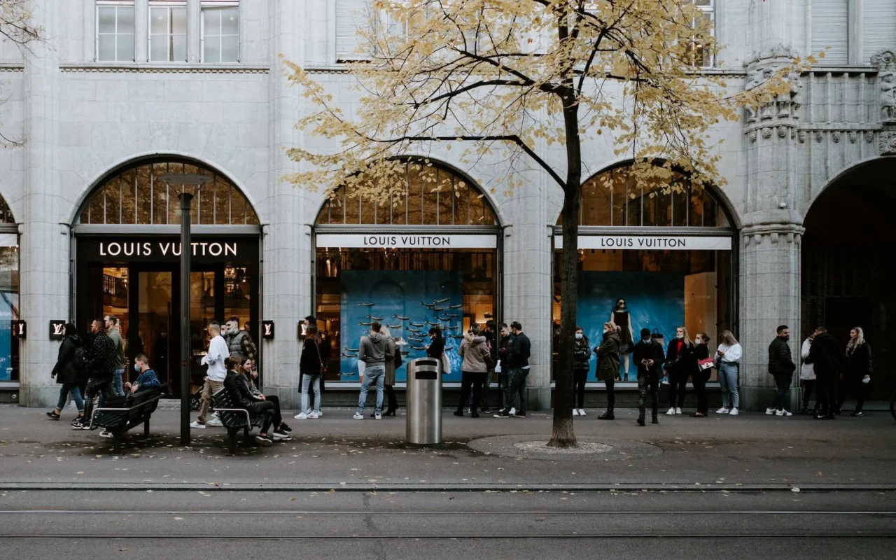 Where exactly can you shop in Switzerland on a Sunday?